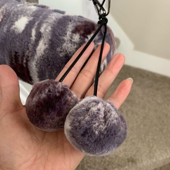 Handmade Real Rex Rabbit Fur Barrel Bag/Crossbody Includes Fur Ball Bag Charm - Picture 14 of 16